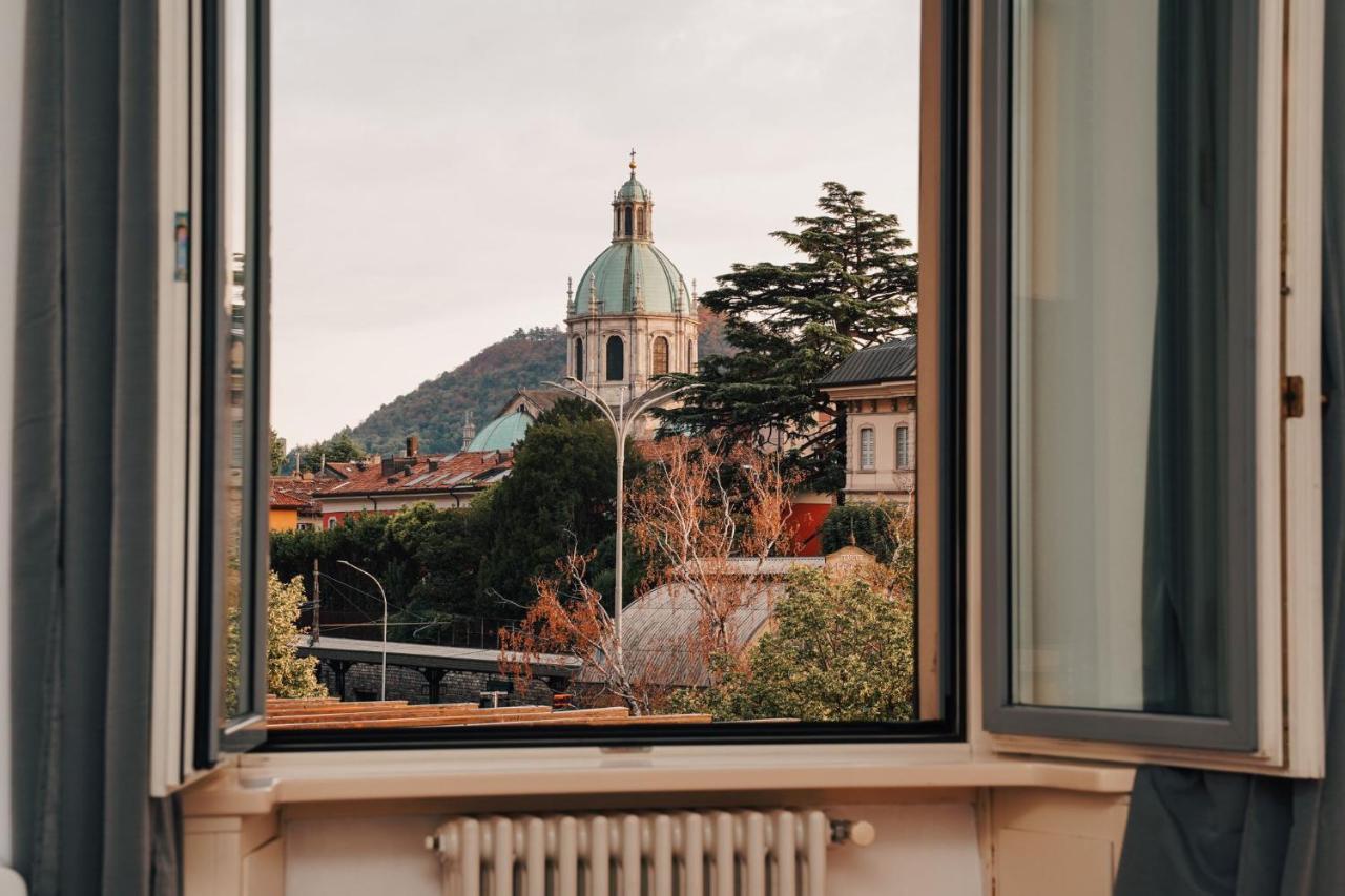 Appartamento Esclusivo Fronte Lago, In Centro A Como Con Garage Экстерьер фото